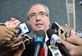 Eduardo Cunha afirma que continuará na presidência da Câmara