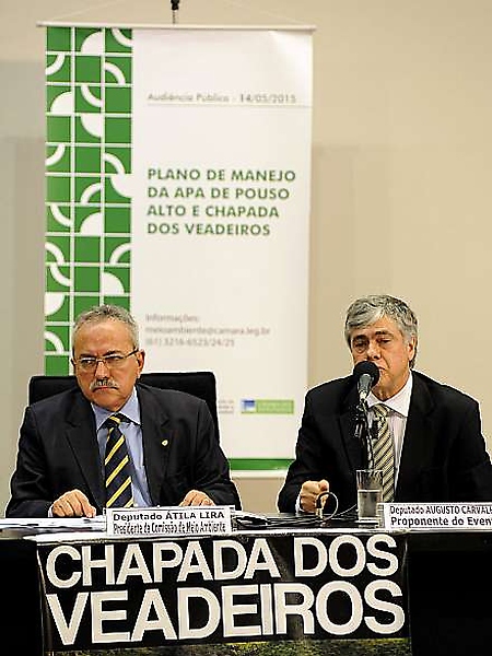 Audiência pública sobre o Plano de manejo da APA de Pouso Alto e Chapada dos Veadeiros. Deputados (E) Átila Lira (PSB-PI) e Augusto Carvalho (SD-DF)