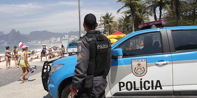 Segurana - policiais - policiamento ostensivo