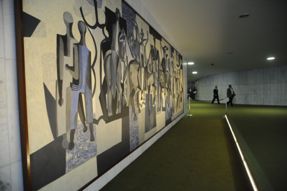 Câmara revitaliza obras de arte