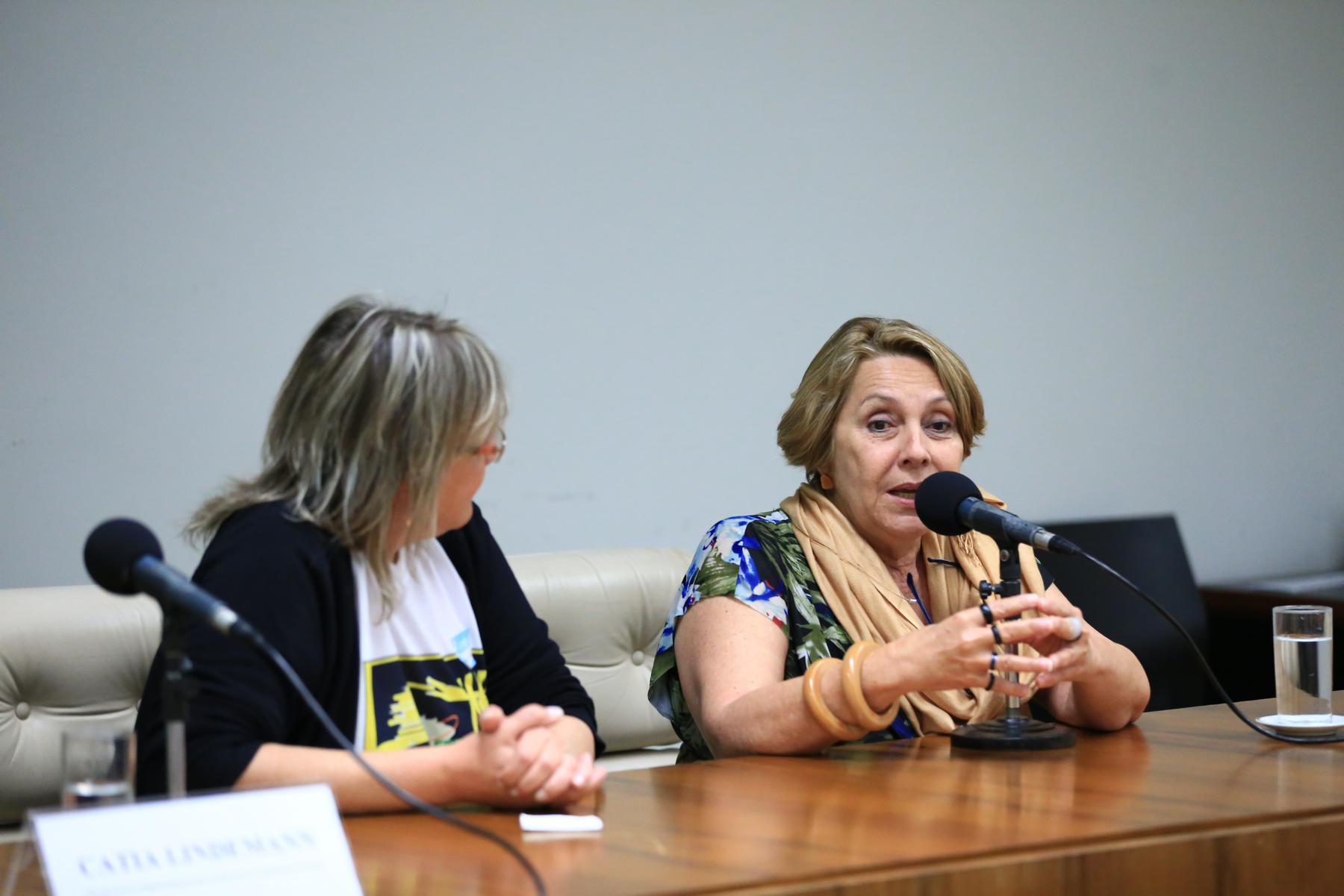 Cátia Lindemann e Deputada Erika Kokay