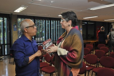 Cláudio Ferreira e Deborah Tavares