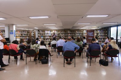 Encontro com o Autor com Meimei Bastos