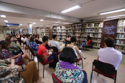 Encontro com o Autor com Meimei Bastos