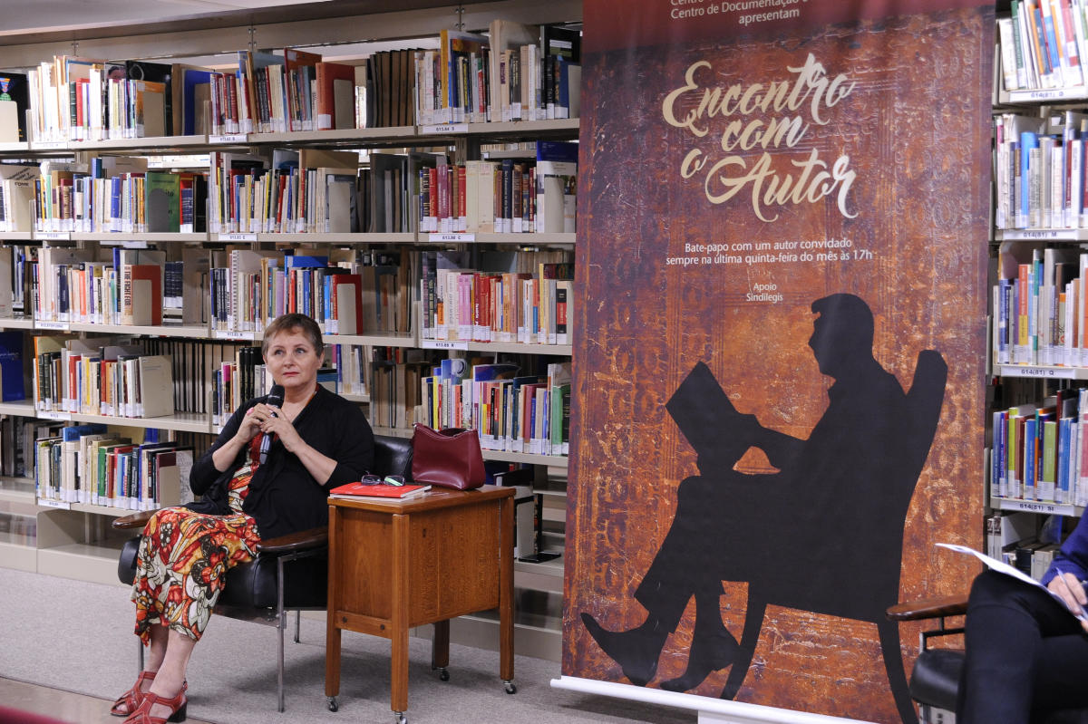 Palestra de Luci Afonso na  Biblioteca da Câmara.