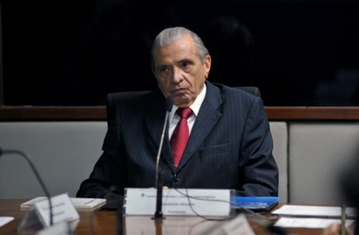 Dep. Inocêncio Oliveira (Pres. CEDES)