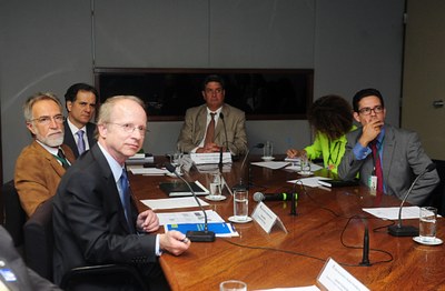 Apresentação de Otávio Mielnki (FGV)