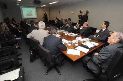 13ª reunião Apresentação de Richard Stephan