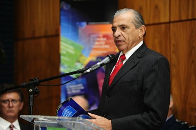 Dep. Inocêncio Oliveira