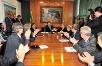 Henrique Alves quer reunir Lula e FHC para discutir o desenvolvimento do Brasil