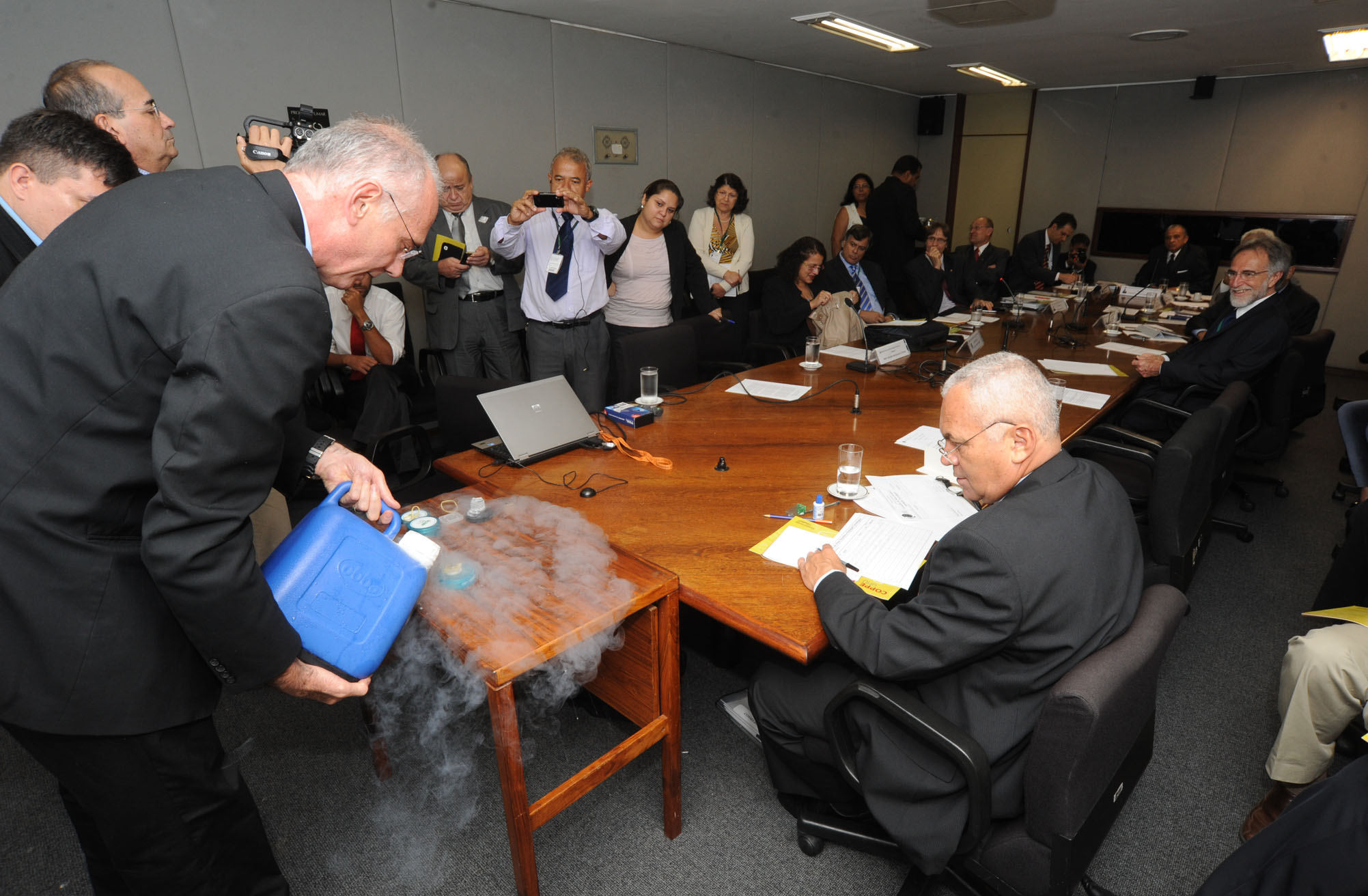 Projeto Maglev-Cobra na 13ª reunião do Caeat