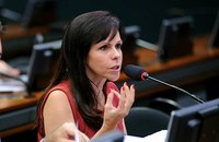 Comissão muda resolução de conselho para garantir acesso a educação especial