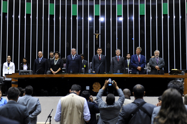 Congresso comemora Dia do Meio Ambiente em sessão solene