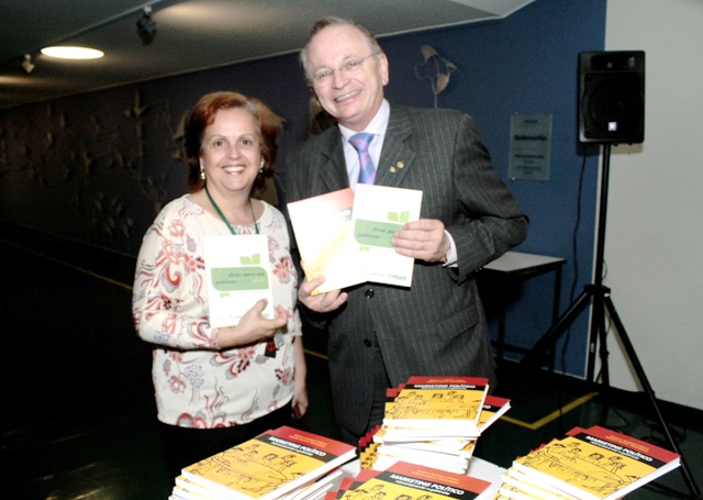 Deputado Ubiali lança livro “Marketing Político Administrando o gabinete”