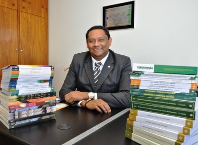 Deputado Evandro Milhomem