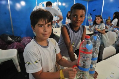 "Brincando com PET" - Oficina de Reciclagem promovida pelo EcoCâmara