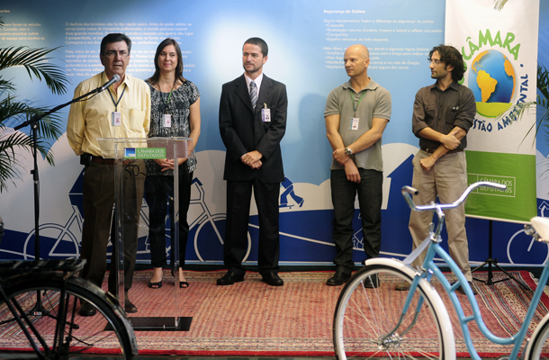 Bicicletário assinatura