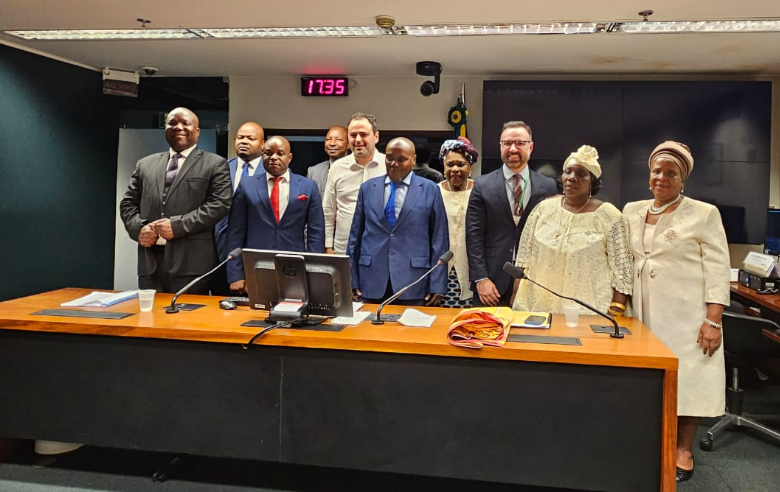 Visita da delegação de parlamentares da Assembleia da República de Moçambique à Câmara dos Deputados 