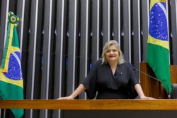 PROFESSORA LUCIENE CAVALCANTE