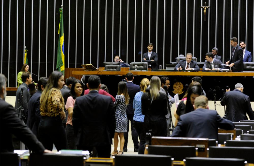 Câmara aprova projeto que agiliza adoção de medidas de proteção às mulheres