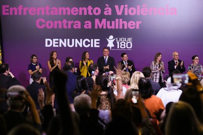 Governo quer capacitar delegacias do país para atendimento à mulher