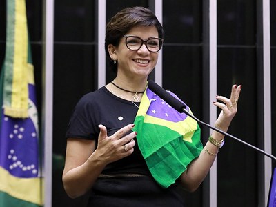 Deputada Alê Silva, uma das autoras do projeto