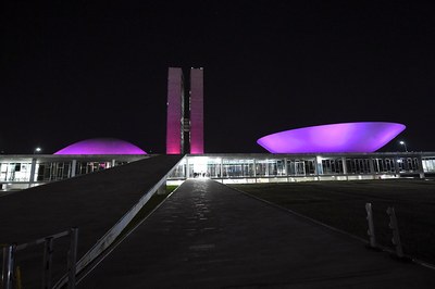 Iluminação Outubro Rosa