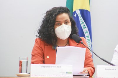 Deputada Vivi Reis coordenou os debates