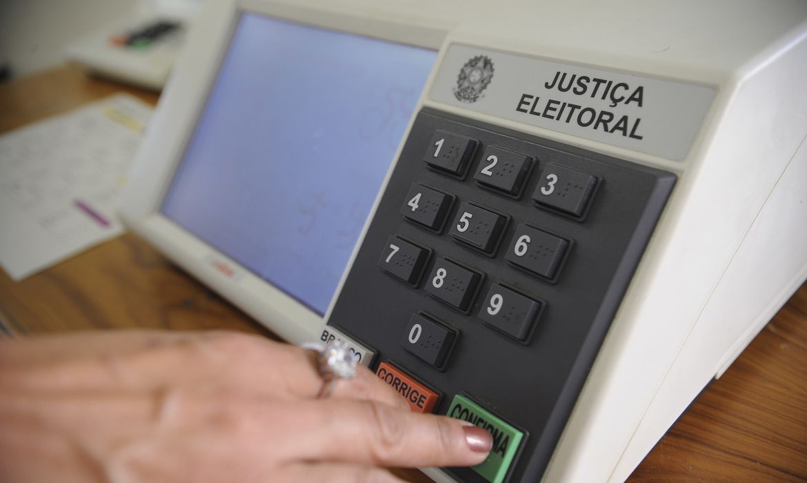 Urna eleitoral eletrônica