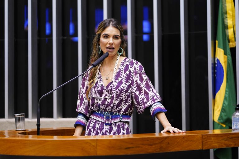 Câmara aprova projeto que cria estatuto de simplificação de obrigações tributárias