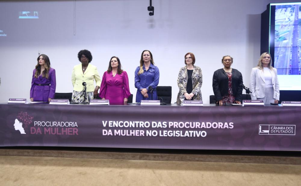 Câmara dos Deputados realiza o 5º Encontro Nacional das Procuradoras da Mulher 