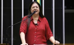 Comissão aprova inclusão, no SUS, de reprodução assistida para mulheres com câncer