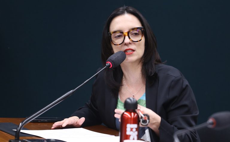 Comissão aprova projeto que obriga rastreamento de risco de morte materna e neonatal no pré-natal 