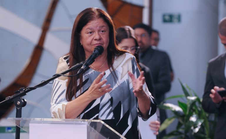 Comissão aprova projeto que obriga SUS a elaborar protocolo para tratamento de sintomas do climatério