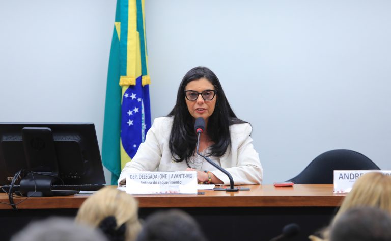 Comissão aprova projeto que proíbe agressor de mulher de ser nomeado ou participar de licitação
