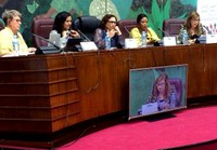 Coordenadora da Bancada Feminina representa Brasil na Argélia