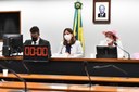 Debatedores e parlamentares defendem agilidade no acesso legal para reconstrução mamária 