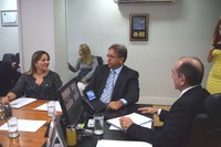 Dulce Miranda pede ao ministro da Saúde a liberação de quase R$ 9 milhões para o TO