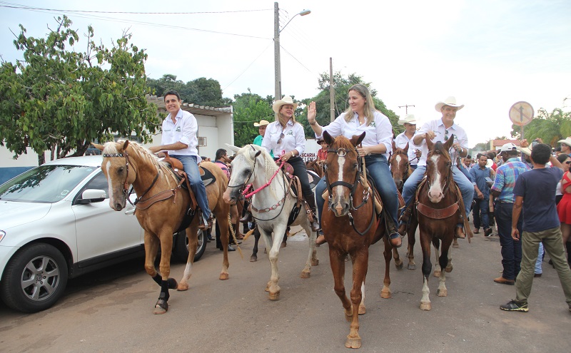 Dulce Miranda prestigia eventos em Santa Rosa e Pium no fim de semana