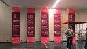 Exposição de banners apresenta informações sobre câncer de mama