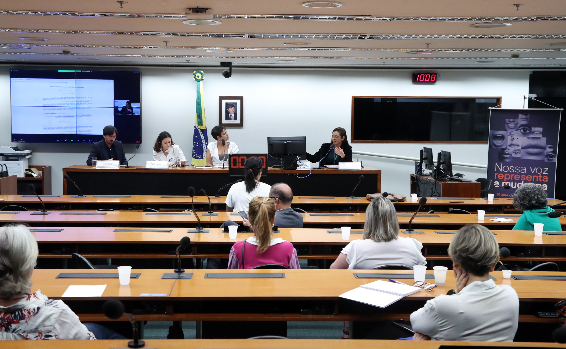 Participantes de evento do ONMP cobram melhor governança de recursos do fundo eleitoral 