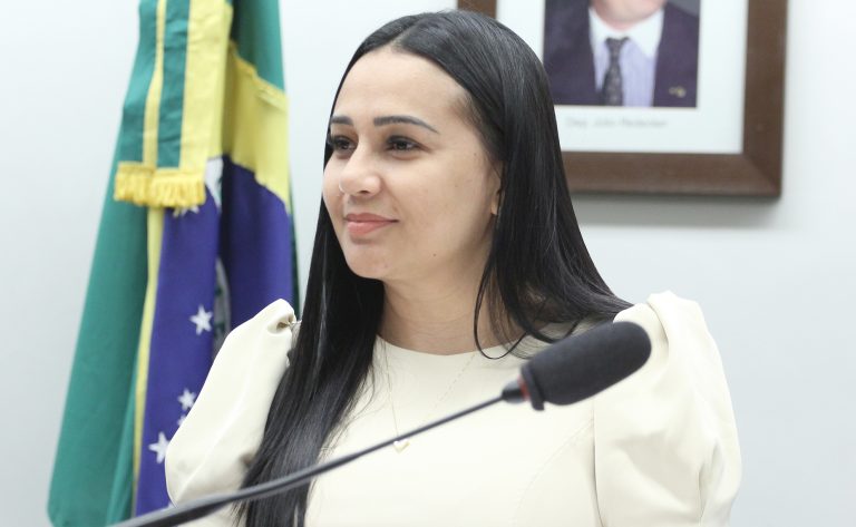 Projeto obriga concursos de beleza a aceitarem a participação de mães e gestantes 