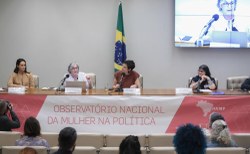 Pesquisadoras da UFG apresentam resultados de pesquisa sobre a participação das mulheres nas eleições municipais