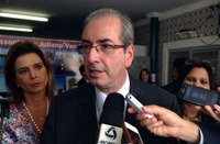 Aprovação da terceirização evitou vácuo jurídico, diz Eduardo Cunha