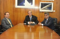 Câmara e Senado discutem novos procedimentos para análise de vetos