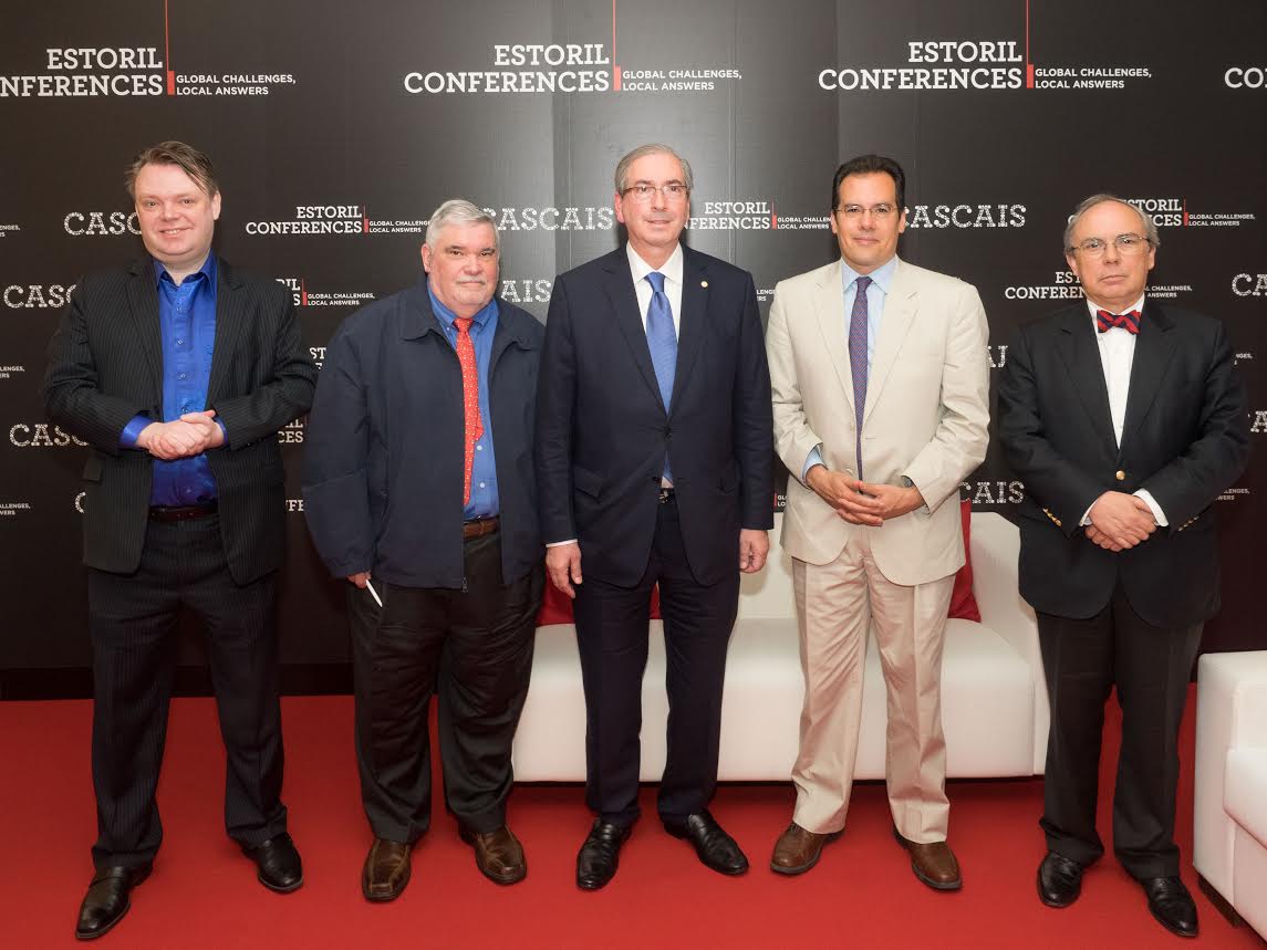 Cunha defende parlamentos como instituições que fortalecem democracias