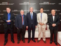 Cunha defende parlamentos como instituições que fortalecem democracias