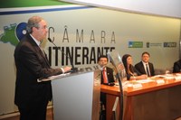 Cunha cobra redução de gastos em campanhas eleitorais