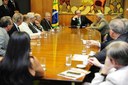 Eduardo Cunha recebe representantes da Fundação Global da Paz