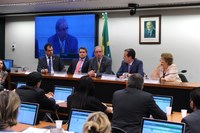 Eduardo Cunha reitera ser favorável à redução da maioridade penal